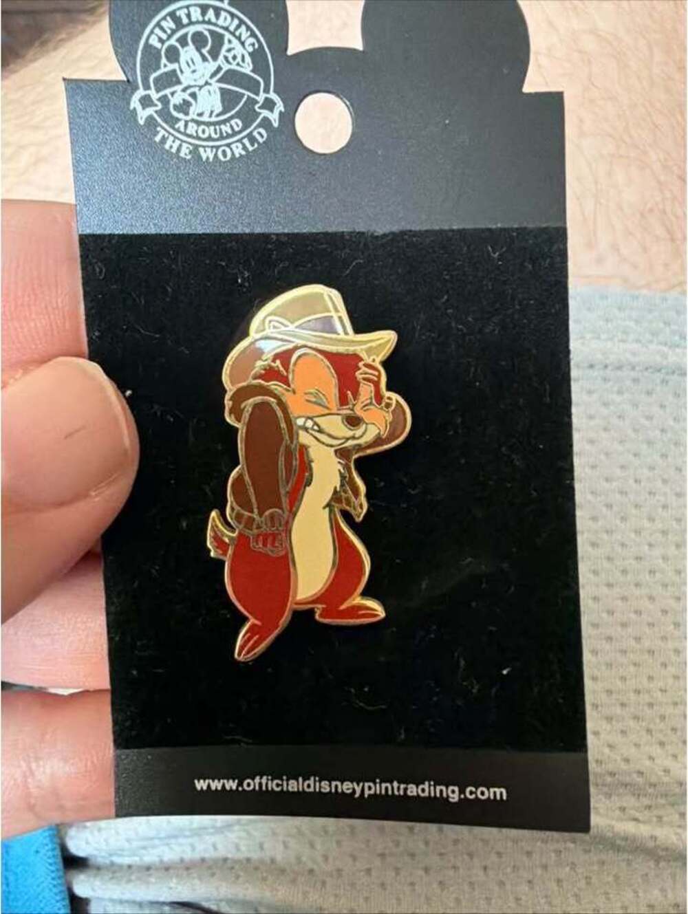 M12-67 DISNEY PIN - CHIP & DALE - CHIP WITH A INDIANA JOHNES HAT AND JACKET 2003